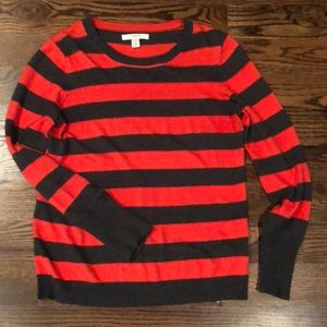 Liz Claiborne sweater in great shape
